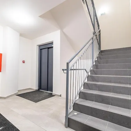 Brand New #62 With Free Secure Parking In The Center Apartment Prague