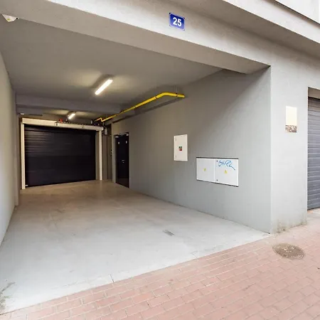 Brand New #62 With Free Secure Parking In The Center Apartment Prague